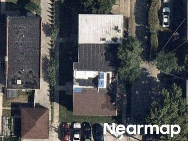 Townhouse for sale in Skokie, Illinois