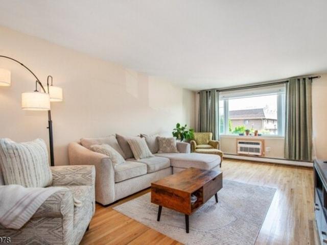 Condo for sale in Passaic, New Jersey