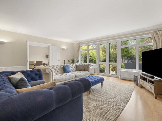 House for rent in Esher, Elmbridge