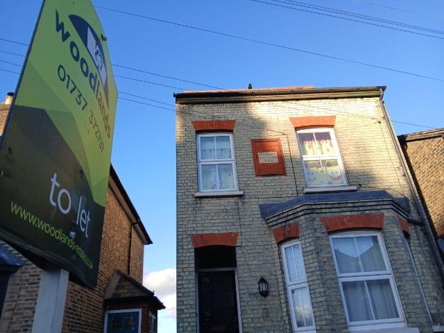 Room for rent in Reffles Bridge, Reigate and Banstead