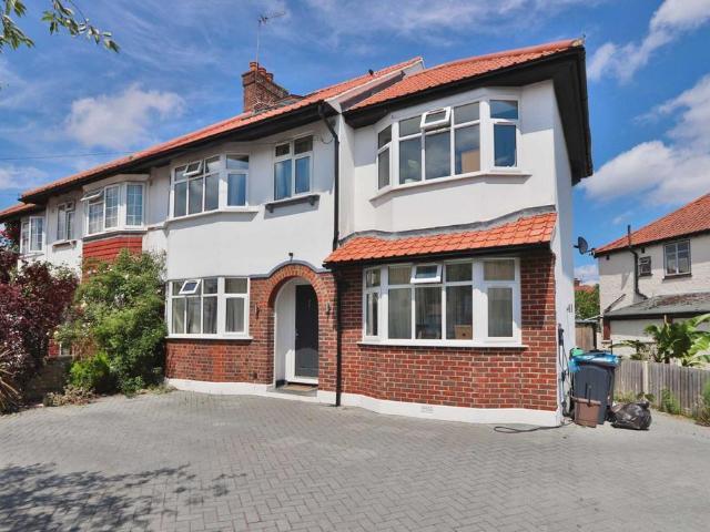 House for rent in New Malden, Greater London