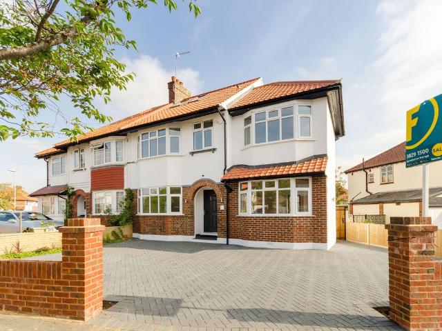 House for rent in New Malden, Greater London