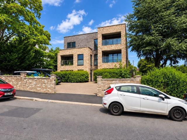 House for rent in London Borough of Croydon, Purley