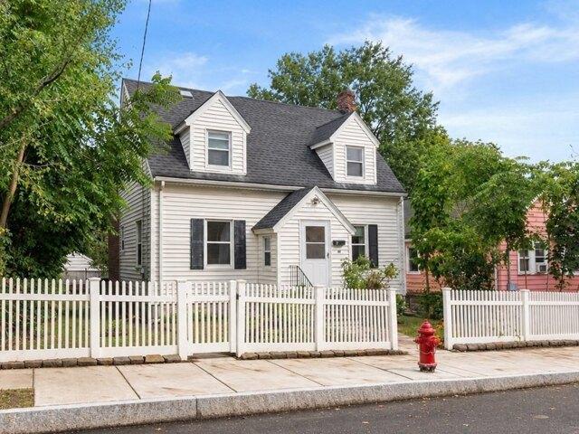 House for sale in Everett, Middlesex County