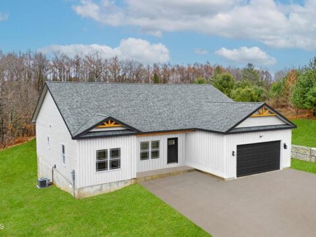 House for sale in Buskirk