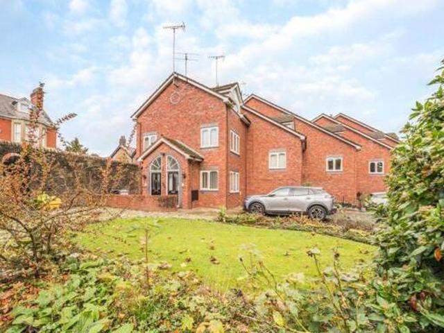 House for sale in Moss Rose, Macclesfield