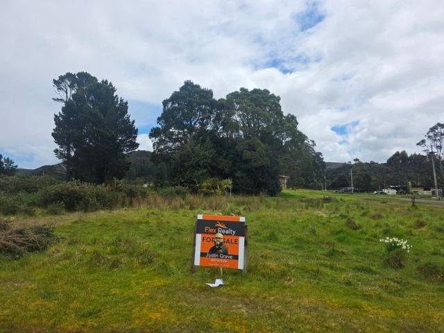 Land for sale in Zeehan, Tasmania