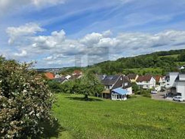 Erdgeschosswohnung kaufen in Albershausen, Baden-Württemberg