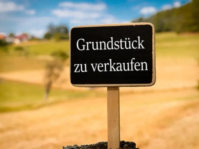 Grundstück kaufen in Schwechat, Niederösterreich