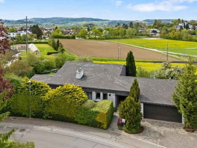 Einfamilienhaus kaufen in Seuzach, Zürich