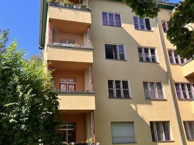 Wohnung kaufen in Kissingenviertel, Berlin