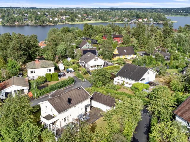 Villa till salu i Huddinge