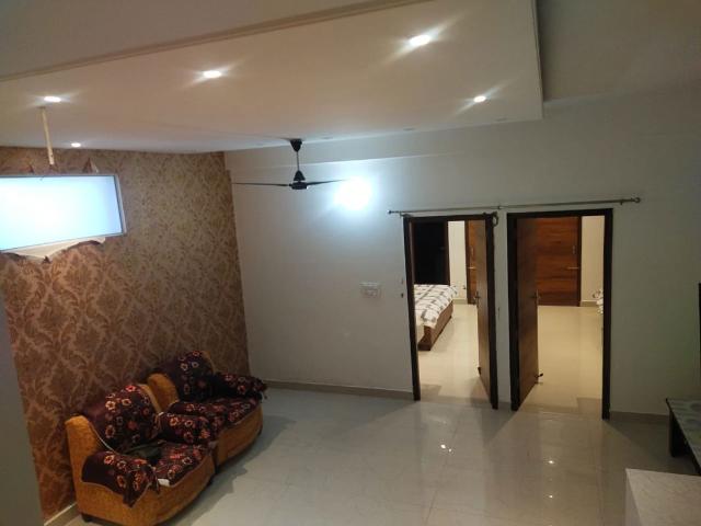 Flat for rent in Zirakpur, Punjab