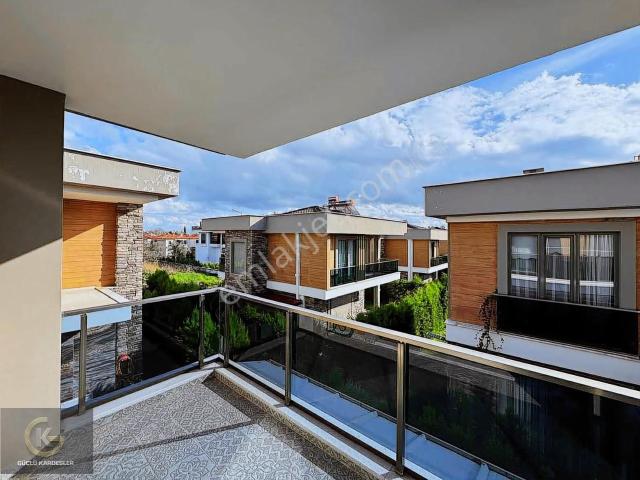 Edremit, Balikesir içerisinde satılık Villa