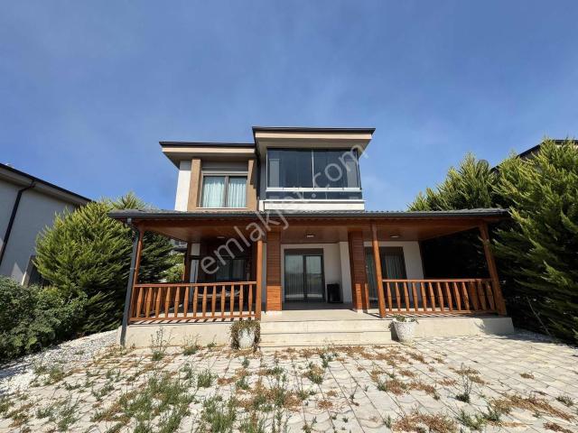 Edremit, Balikesir içerisinde satılık Villa