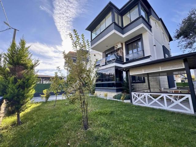 Edremit, Balikesir içerisinde satılık Villa