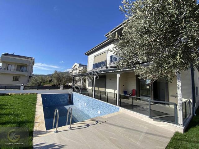 Edremit, Balikesir içerisinde satılık Villa