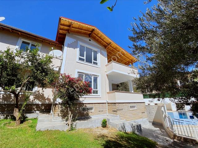 Edremit, Balikesir içerisinde satılık Villa