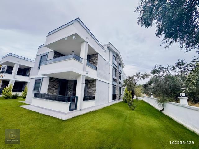 Edremit içerisinde satılık Villa