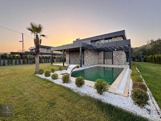 Edremit, Balikesir içerisinde satılık Villa
