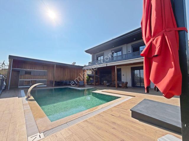 Edremit, Balikesir içerisinde satılık Villa