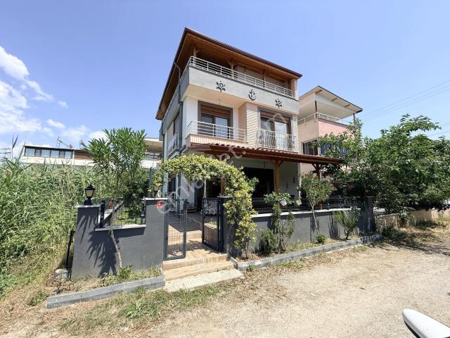 Edremit, Balikesir içerisinde satılık Villa