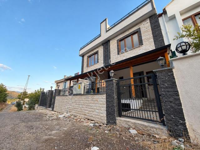 Güre, Edremit içerisinde satılık Villa