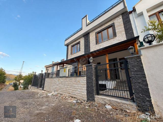 Güre, Edremit içerisinde satılık Villa
