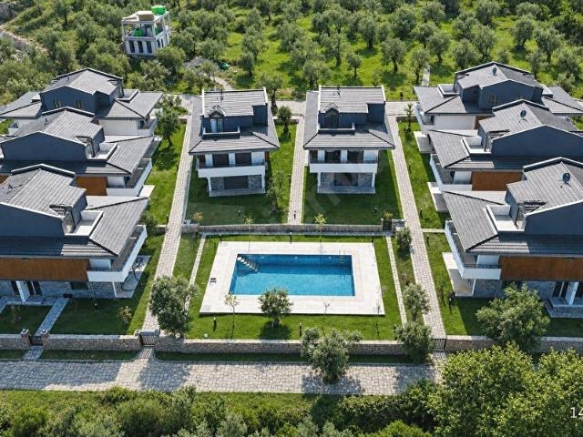 Edremit, Balikesir içerisinde satılık Villa
