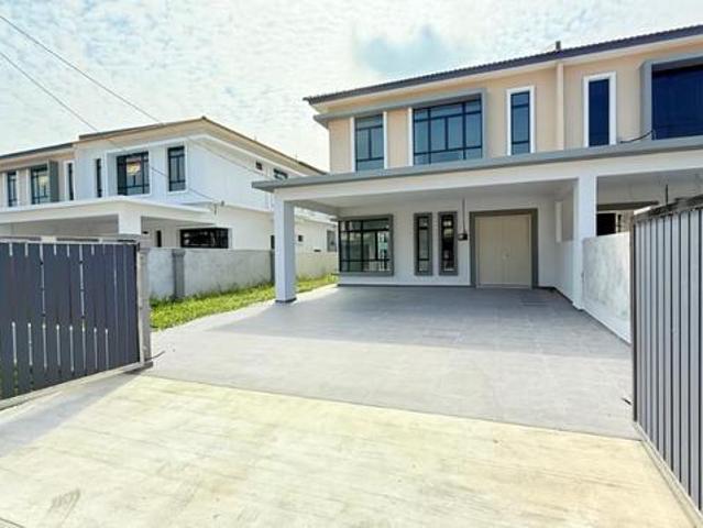 Residential House for sale in Malaka