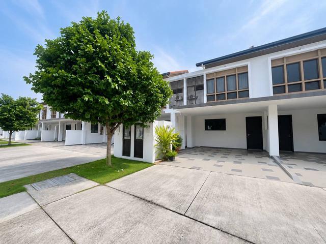 Terraced House for sale in Tanjong Sepat, Selangor