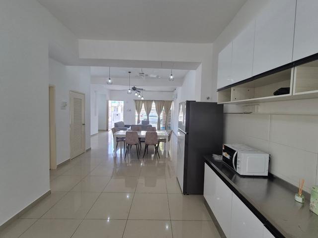 Terraced House for rent in Malaka