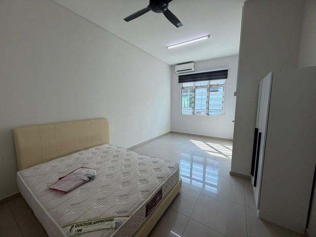 Terraced House for rent in Malaka