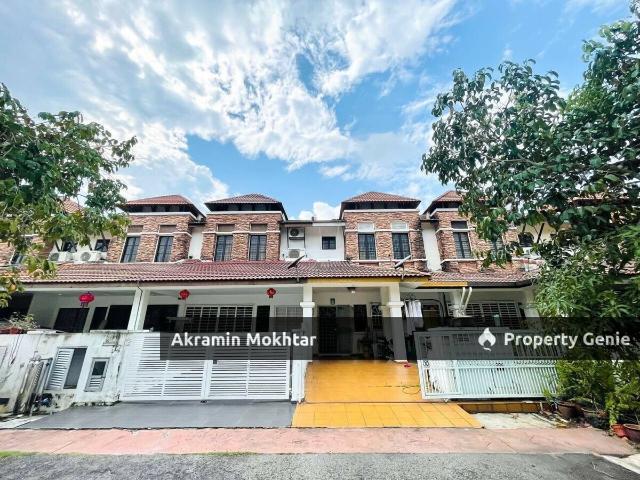 Terraced House for sale in Tanjong Sepat, Selangor