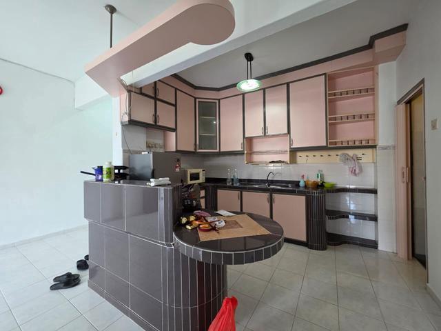 Apartment for sale in Malaka