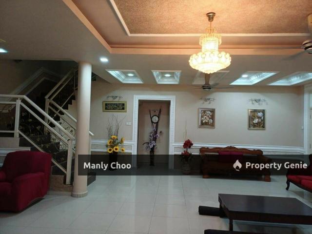 Residential House for rent in Malaka