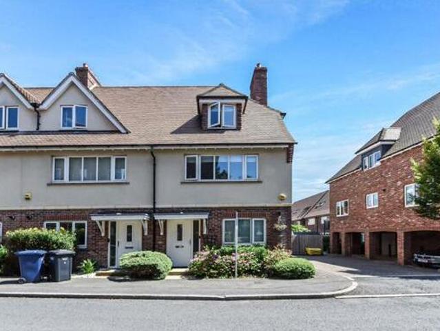 House for sale in Hertfordshire