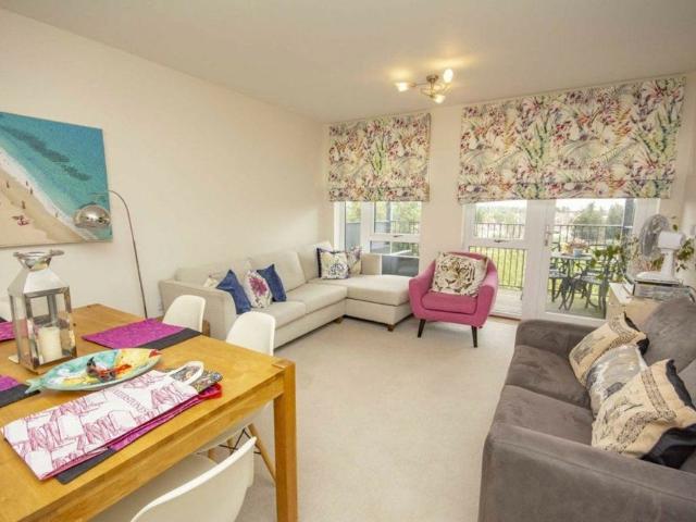 Apartment for rent in Colindale