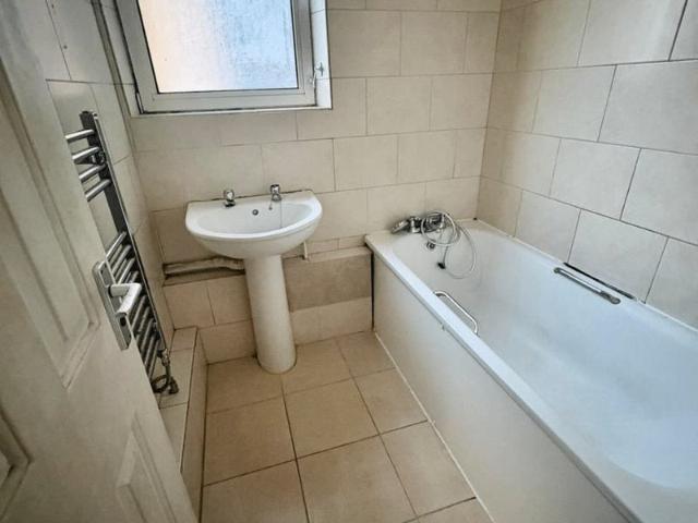 Apartment for rent in Isle Of Dogs, Isle Of Man