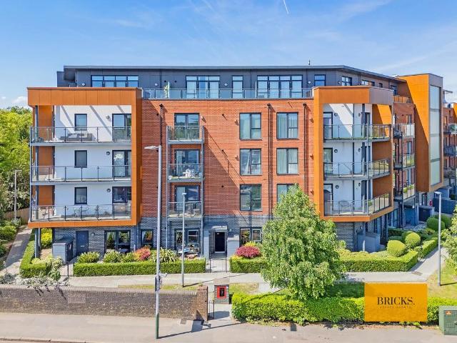 Apartment for rent in Harold Wood, Greater London