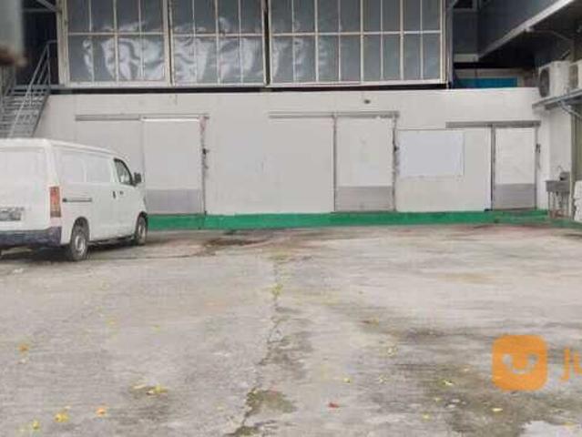 Gudang disewakan di Jakarta Timur