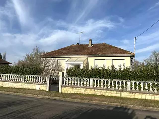 Maison vente à Nevers, Guérigny