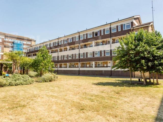 Apartment for rent in Old Ford, Bow