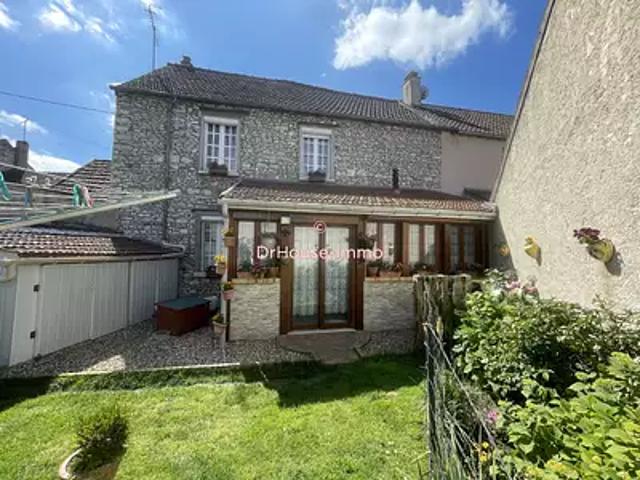 Maison vente à Mantes-la-Jolie, Guernes