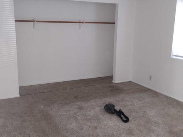 Room for rent in Canyon Country, California