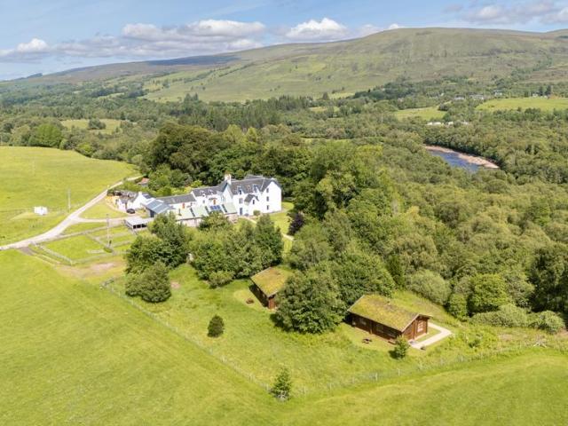 Commercial for sale in Roybridge, Scotland