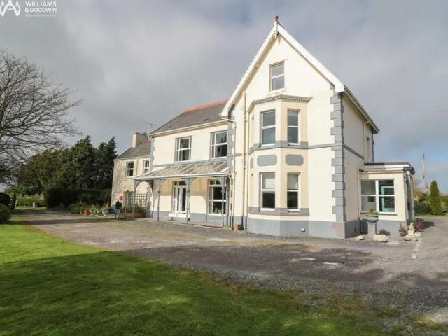 House for sale in Caernarfon