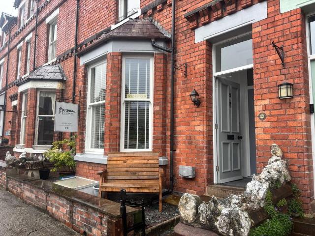 Commercial for sale in Keswick