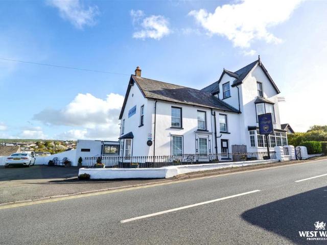 Commercial for sale in Aberporth