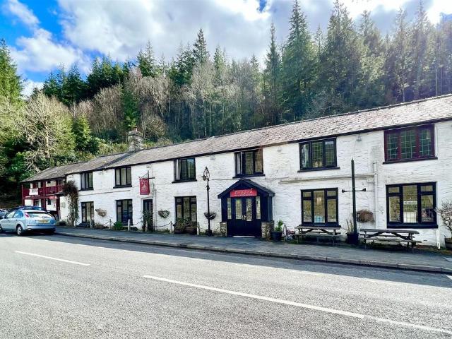 Commercial for sale in Betws-y-coed, Wales